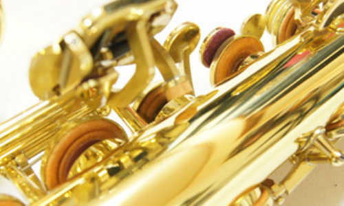 へこみや傷みがある