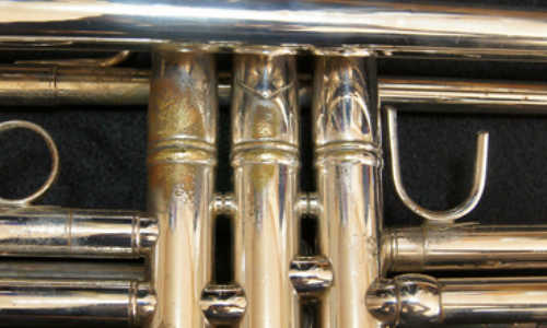 ラッカー剥がれとサビがある