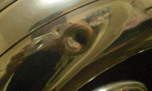 大きなヘコミがある