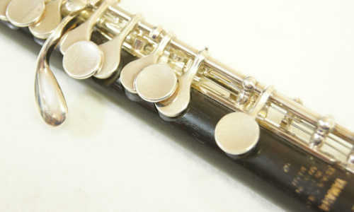 キーに変色・黒ずみのあるピッコロ